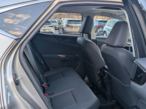 Used 2022 Lexus NX 350h AWD image 12