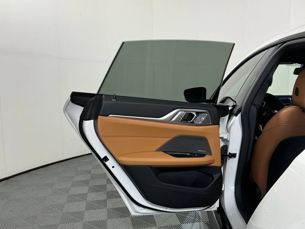 New 2026 BMW 430i xDrive w/ M Sport Package AWD/4WD image 24