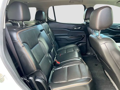 Used 2022 GMC Acadia AT4 w/ Technology Package AWD/4WD image 30