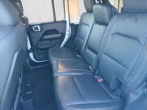 Used 2025 Jeep Wrangler Sahara w/ Technology Group image 14