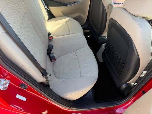 Used 2016 Hyundai Accent SE FWD image 19