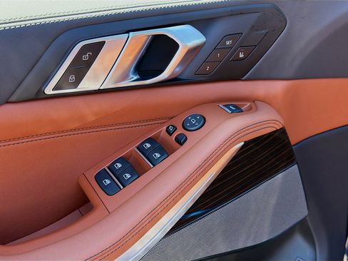 New 2026 BMW X5 xDrive50e w/ Executive Package image 23