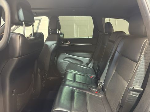 Used 2016 Jeep Grand Cherokee Limited w/ Luxury Group II AWD/4WD image 31