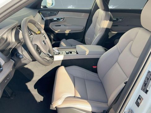 New 2026 Volvo XC90 T8 Ultra w/ Protection Package AWD/4WD image 5