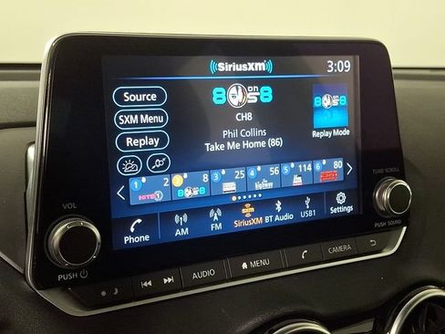 Used 2025 Nissan Sentra SV FWD image 3