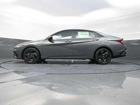 New 2026 Hyundai Elantra SEL Sport Premium FWD image 33