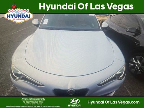 Used 2022 Alfa Romeo Stelvio Sprint image 1