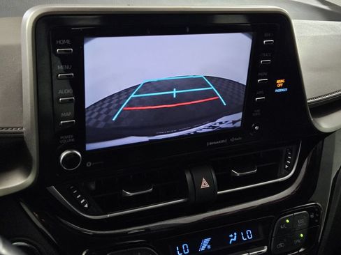Used 2020 Toyota C-HR Limited FWD image 14