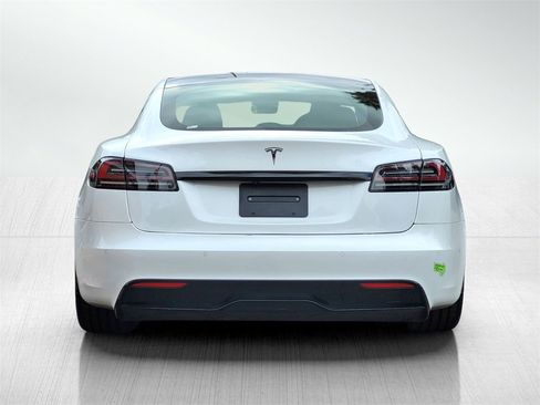 Used 2022 Tesla Model S image 5