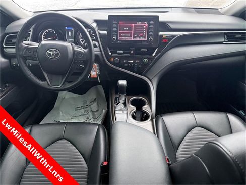 Used 2023 Toyota Camry SE image 13