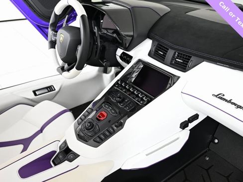 Used 2021 Lamborghini Aventador SVJ image 28
