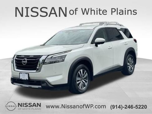 Certified 2024 Nissan Pathfinder SL AWD/4WD image 2
