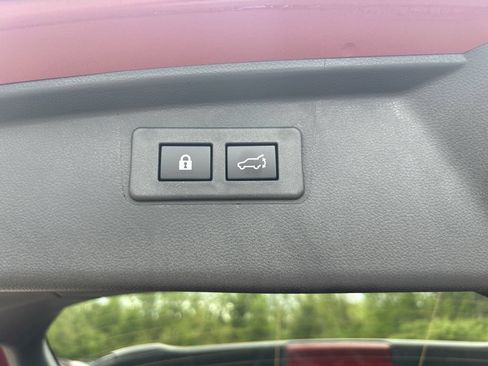 Certified 2025 Subaru Outback Premium AWD/4WD image 28
