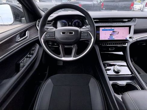 New 2026 Jeep Grand Cherokee L 4WD image 16