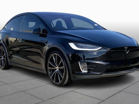 Used 2018 Tesla Model X 100D image 2