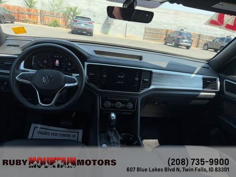 Used 2022 Volkswagen Atlas Cross Sport SE AWD/4WD image 9