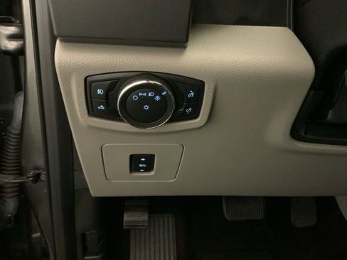Used 2016 Ford F150 XLT w/ Equipment Group 302A Luxury AWD/4WD image 16