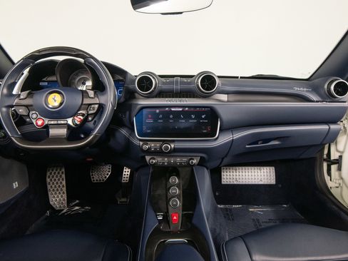 Certified 2020 Ferrari Portofino RWD image 35