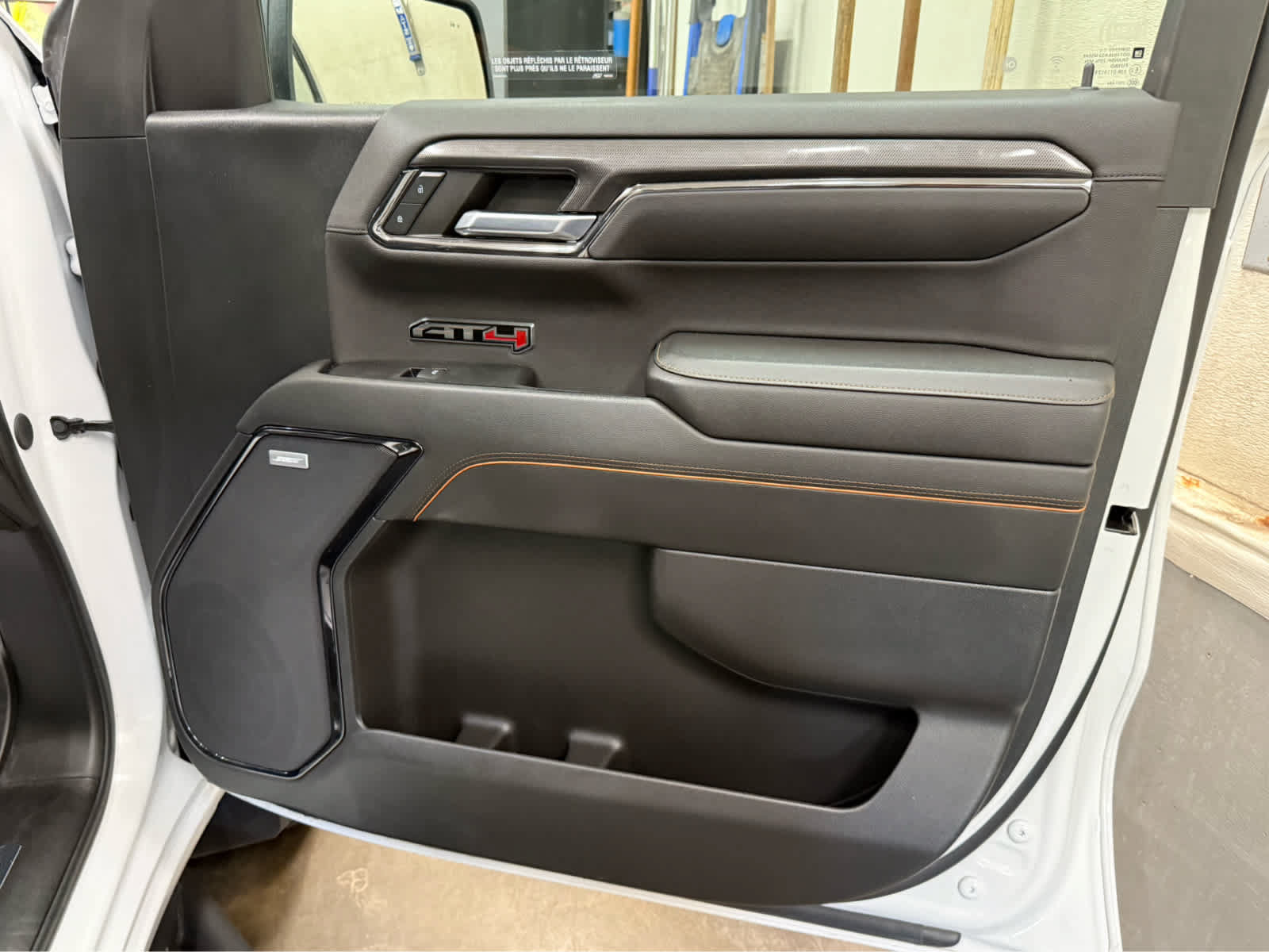 Used 2024 GMC Sierra 1500 AT4 w/ AT4 Preferred Package AWD/4WD image 12