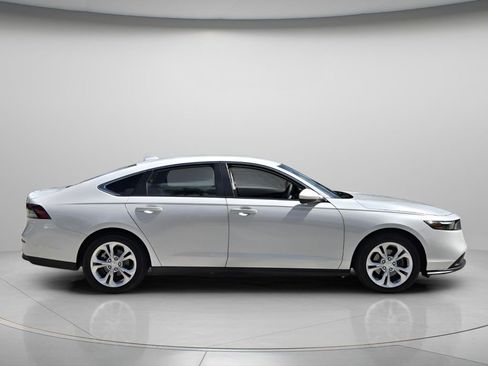 Used 2024 Honda Accord LX image 3