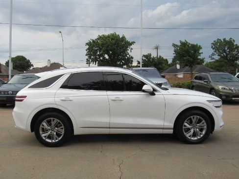 Used 2022 Genesis GV70 2.5T image 5