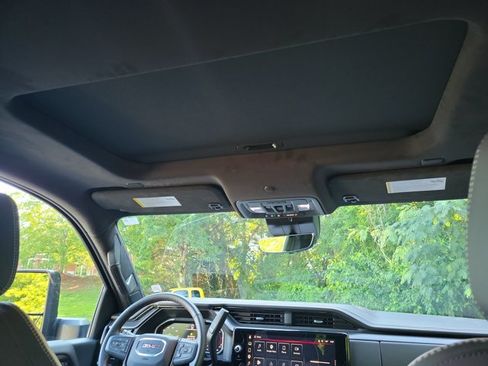 Used 2026 GMC Sierra 2500 AT4X w/ LPO, Black Badging Package AWD/4WD image 16