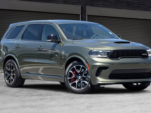New 2026 Dodge Durango SRT Hellcat w/ Trailer Tow Group IV AWD/4WD image 2