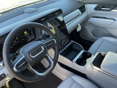 New 2026 GMC Terrain Denali AWD/4WD image 10