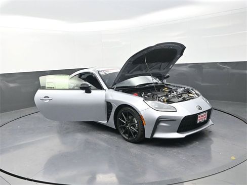 New 2025 Toyota GR86 Premium image 31