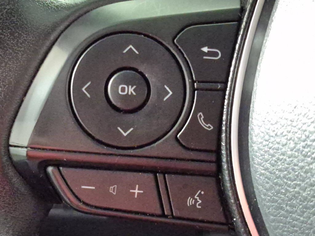 Used 2019 Toyota RAV4 XLE Premium w/ Cold Weather Package AWD/4WD image 12