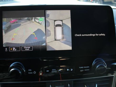 Used 2024 Nissan Armada SL w/ Midnight Edition Package image 20