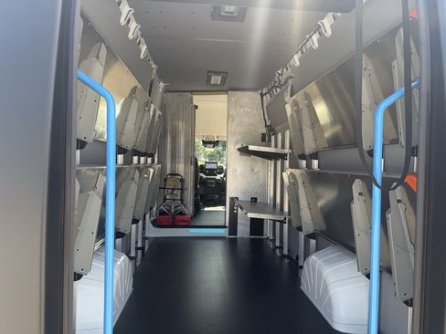 Used 2024 RAM ProMaster 3500 w/ Delivery Van Package image 18