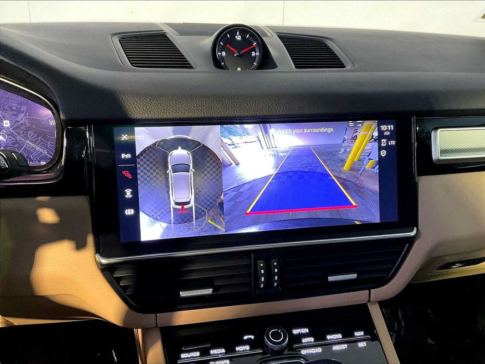 Certified 2022 Porsche Cayenne Platinum Edition AWD/4WD image 31