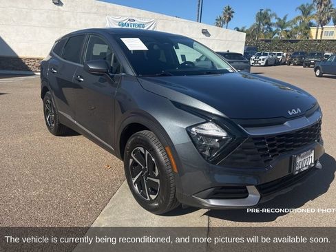 Used 2023 Kia Sportage LX AWD/4WD image 17