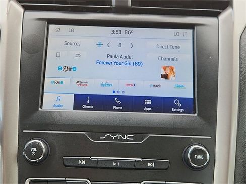 Used 2020 Ford Fusion SEL image 13