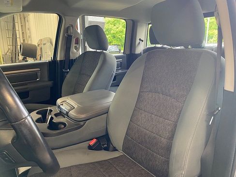Used 2019 RAM 1500 Big Horn AWD/4WD image 27