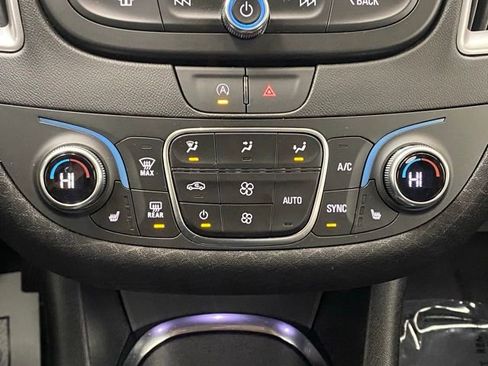 New 2025 Chevrolet Malibu LT image 5