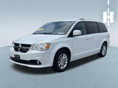 Used 2019 Dodge Grand Caravan SXT FWD image 3