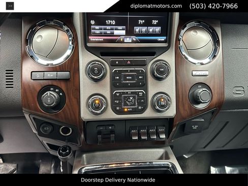 Used 2016 Ford F350 Lariat w/ Lariat Interior Package image 34