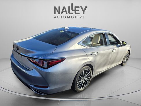 Certified 2022 Lexus ES 350 w/ Premium Package image 5