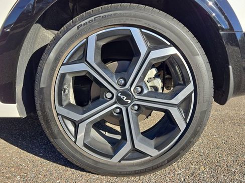 Used 2023 Kia Niro EX Touring image 35