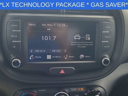 Used 2025 Kia Soul LX w/ LX Technology Package FWD image 14
