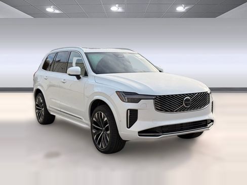 New 2026 Volvo XC90 T8 Plus w/ Protection Package Premier AWD/4WD image 7