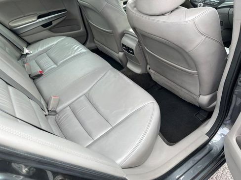 Used 2010 Honda Accord EX-L image 6