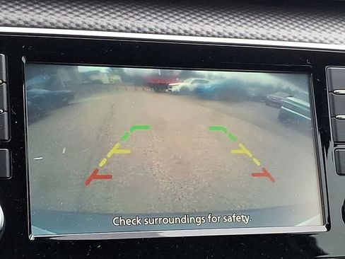 Used 2019 Nissan Kicks S image 18