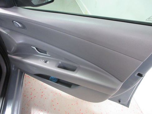 Used 2023 Hyundai Elantra SEL w/ Preferred Accessory Package image 31