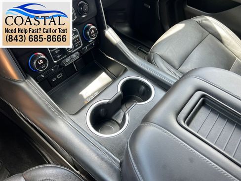 Used 2021 Chevrolet Suburban LT RWD image 45