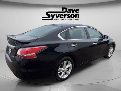 Used 2013 Nissan Altima 2.5 SL w/ Technology Pkg image 6