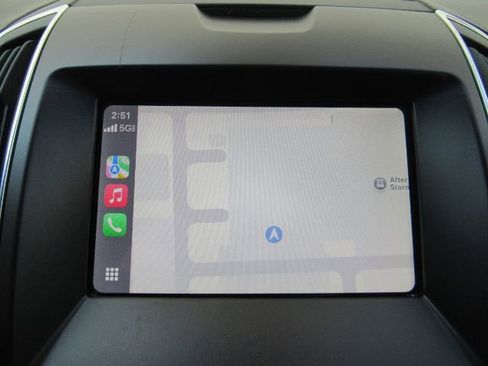 Used 2020 Ford Edge Titanium image 45