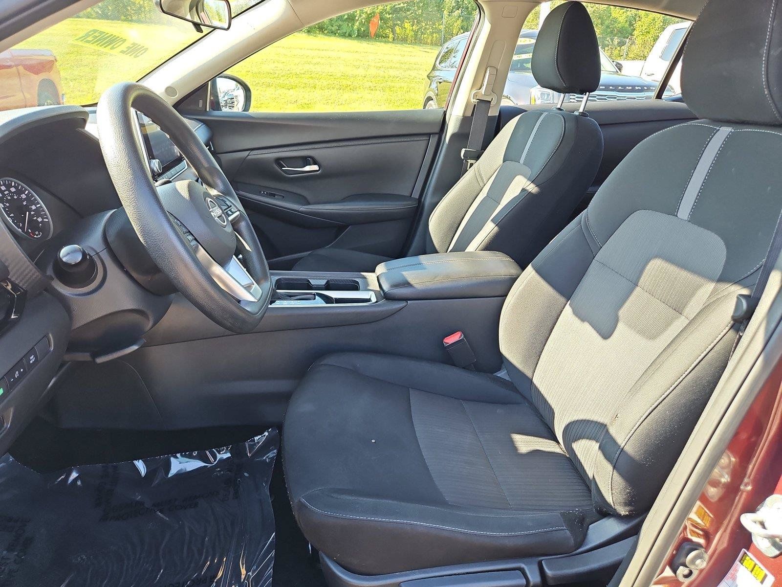Used 2024 Nissan Sentra SV FWD image 17